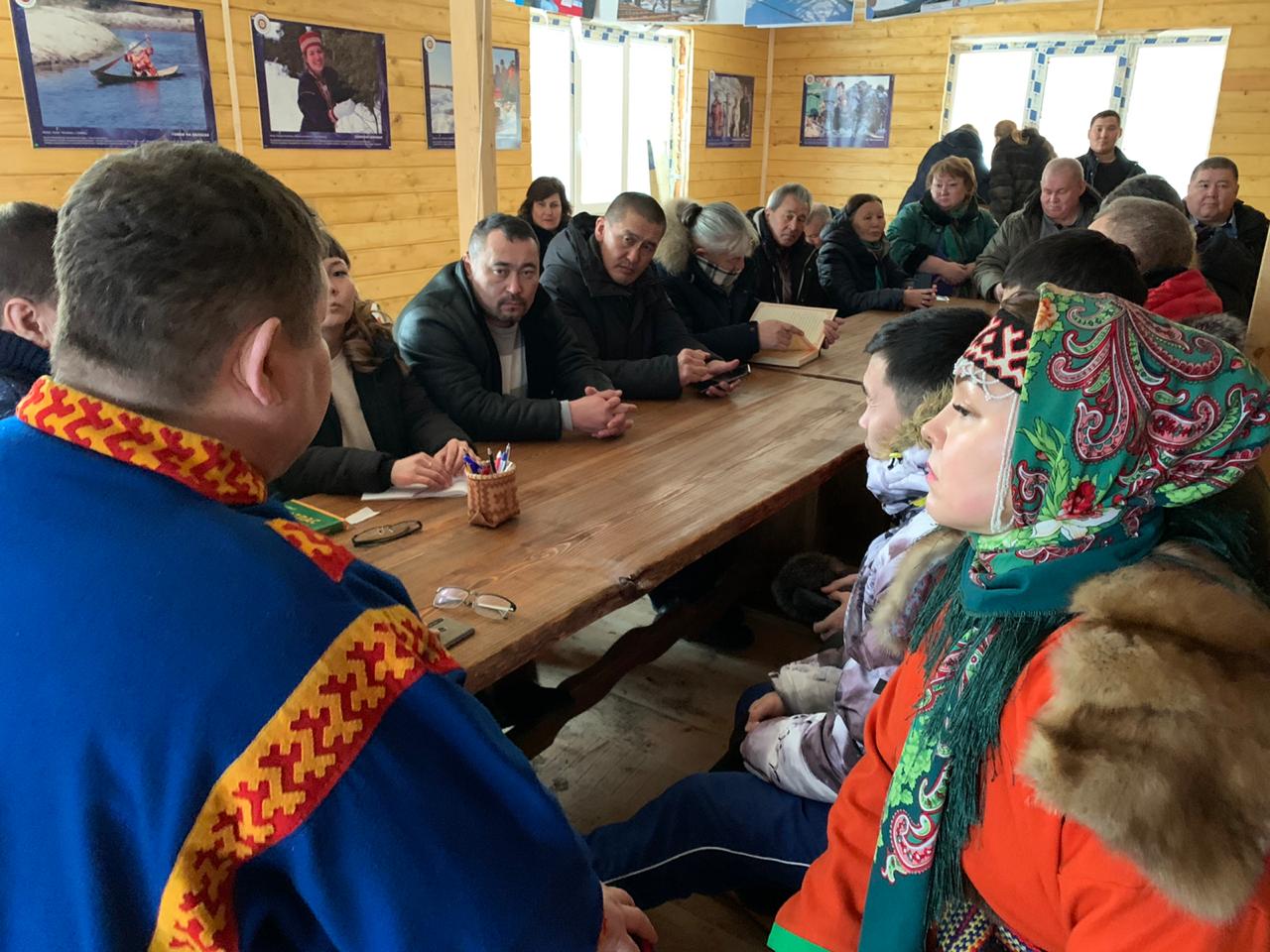 22.12.2019 Круглый стол на этностойбище "Увас Мир Хот"